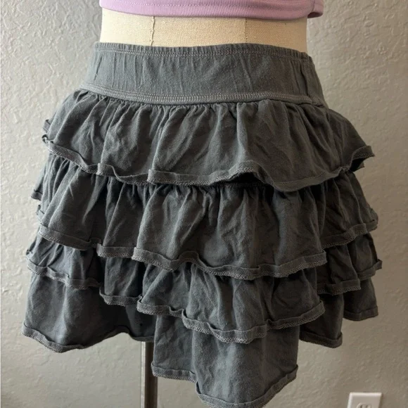 Hollister Charcoal Ruffled Mini Skirt - Picture 3 of 6